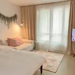 Stay Yeoun Jogak - Near Shindaebang Station Boramae Hospital & Park Hongik University Airport Bus Near Sindorim, Gangnam