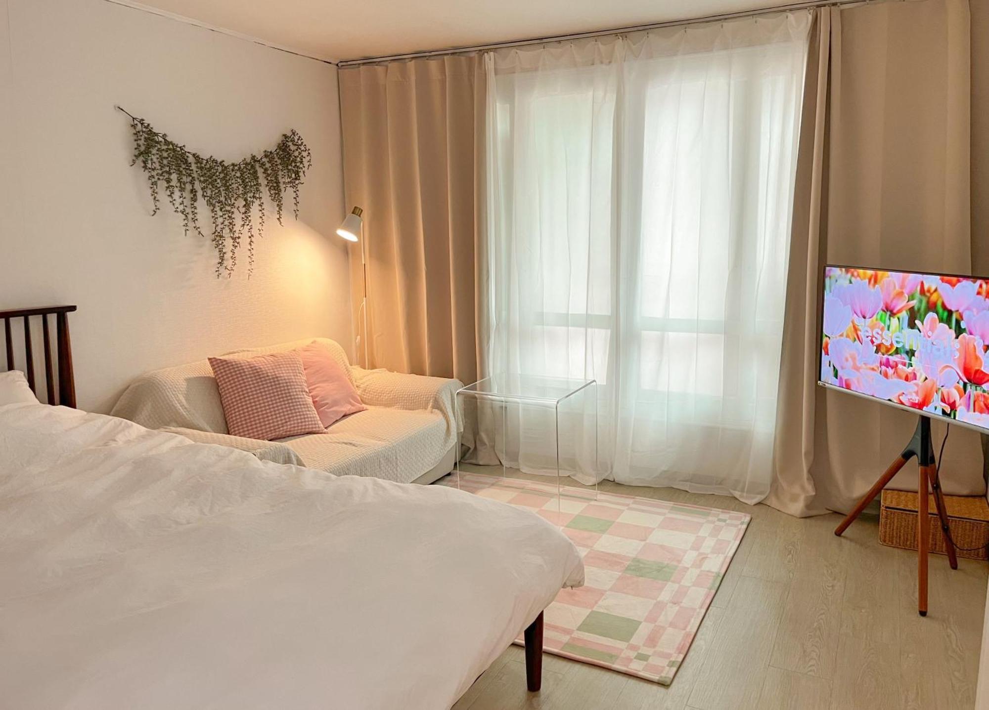 Pangsapuri Yeoun Jogak - Near Shindaebang Station Boramae Hospital & Park Hongik Airport Bus Near Sindorim, Gangnam Seoul